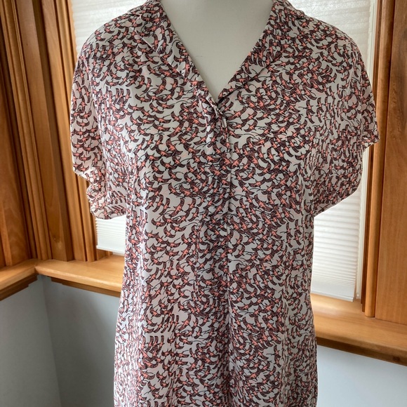 Banana Republic blouse - Picture 3 of 6